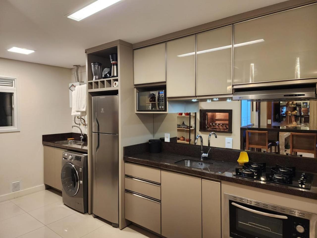 Lar Do Ozzy Com Lareira No Centro De Gramado! Apartment Ngoại thất bức ảnh