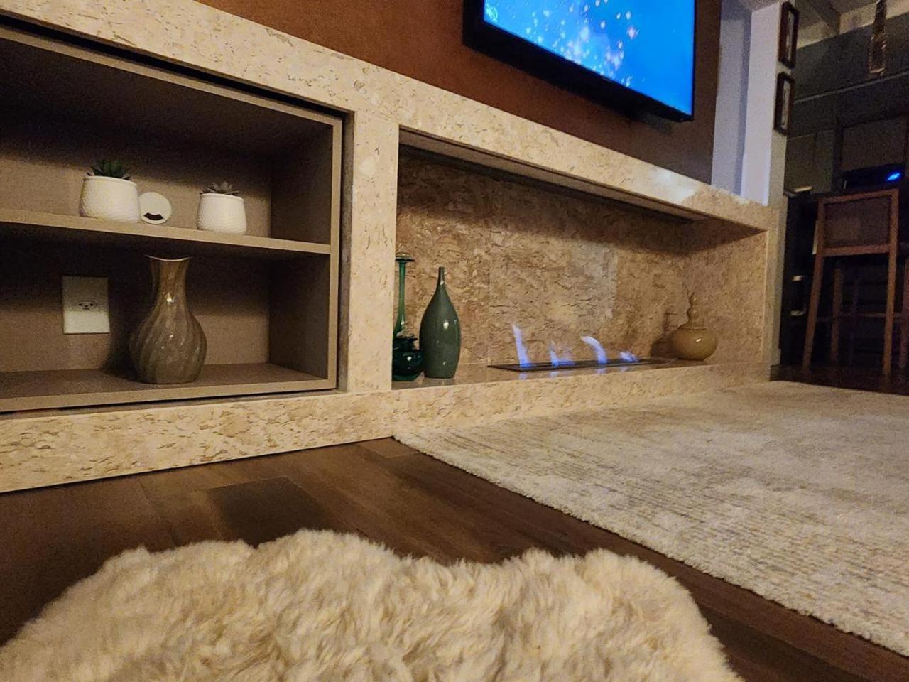 Lar Do Ozzy Com Lareira No Centro De Gramado! Apartment Ngoại thất bức ảnh