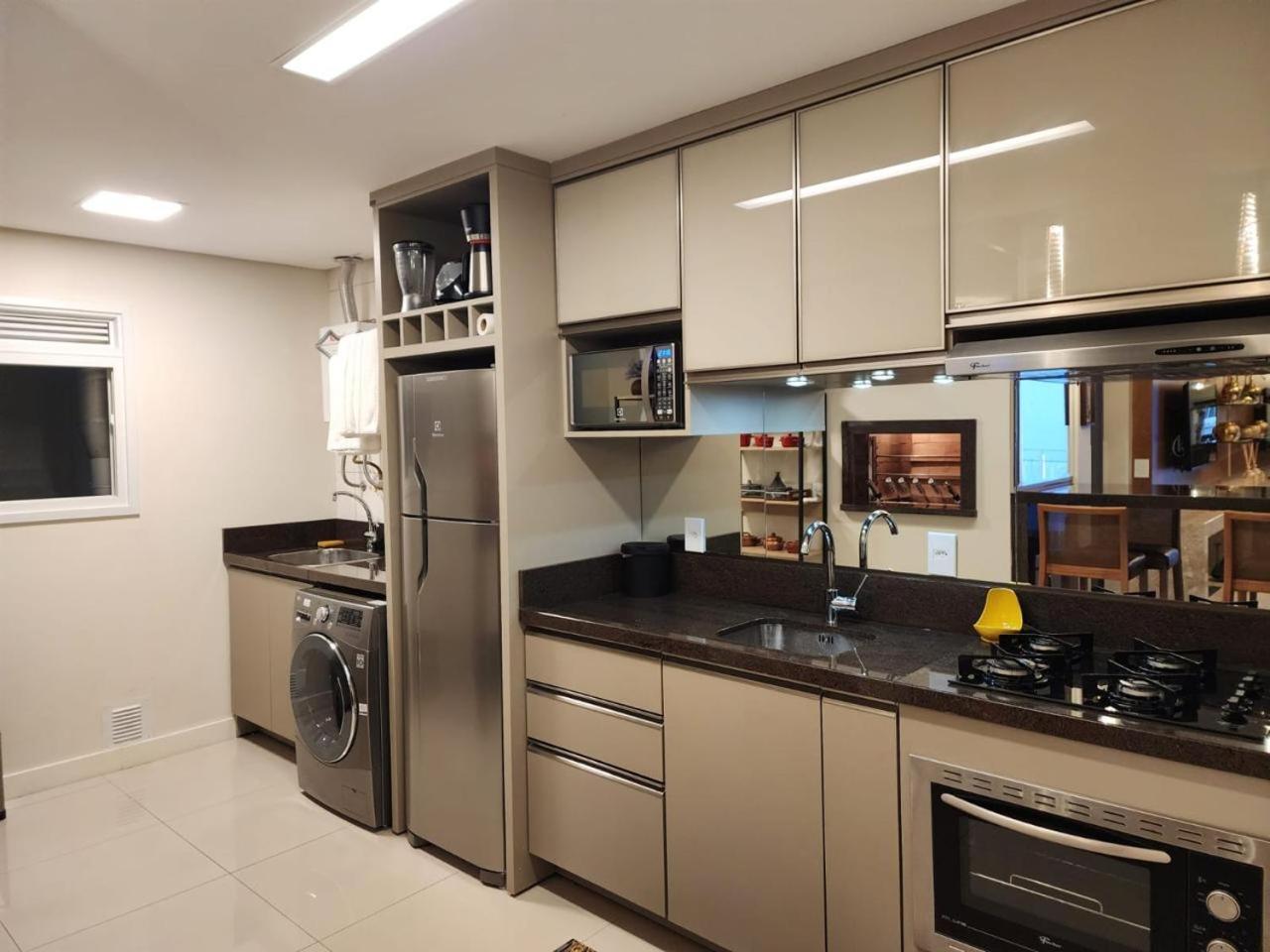 Lar Do Ozzy Com Lareira No Centro De Gramado! Apartment Ngoại thất bức ảnh