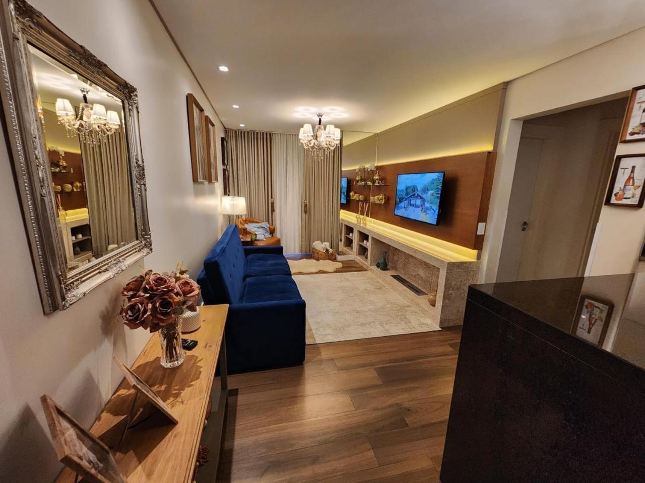 Lar Do Ozzy Com Lareira No Centro De Gramado! Apartment Ngoại thất bức ảnh